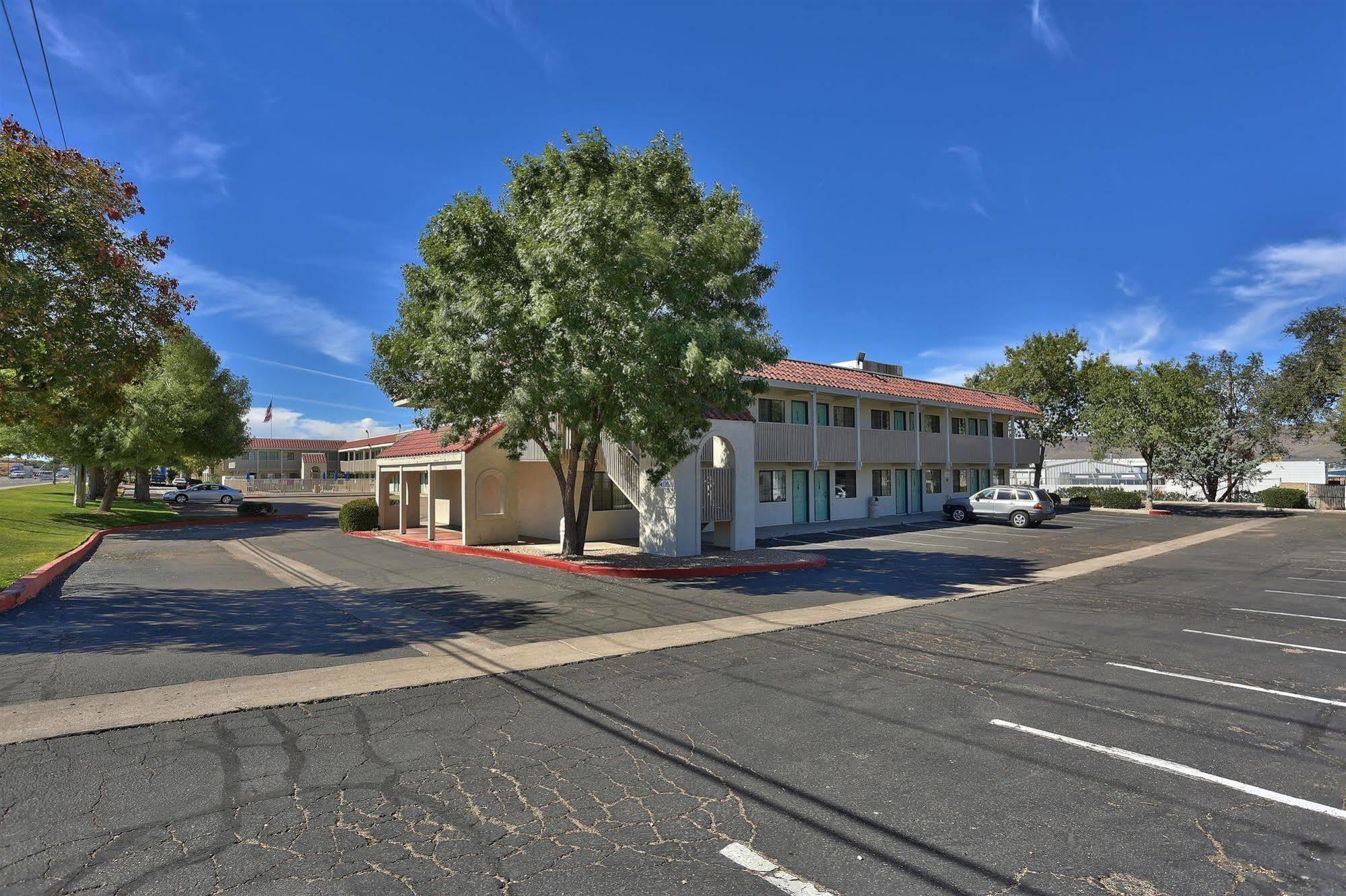 Motel 6-Kingman, Az - Route 66 East Bagian luar foto